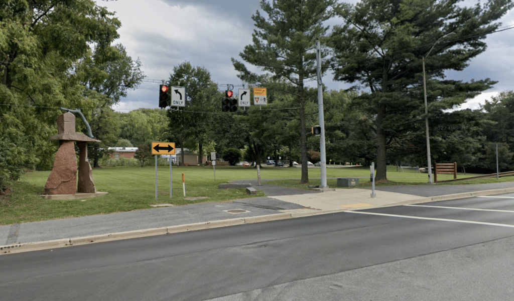 Intersection of West Gude and Piccard drives